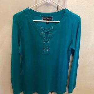 NWOT Long sleeve Karen Scott women top. Size M. All cotton.